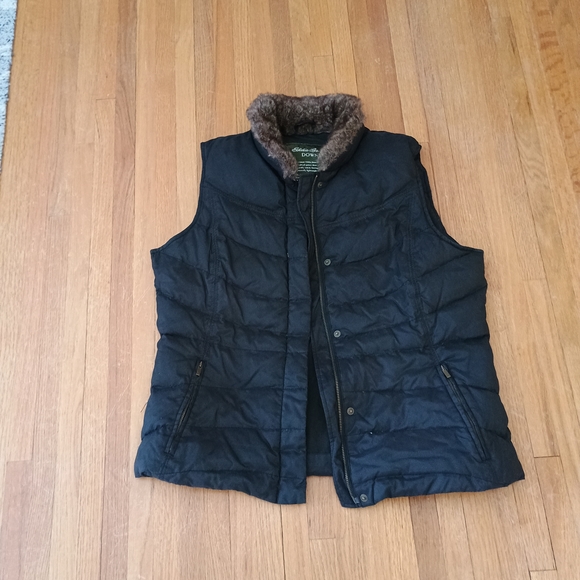 Eddie Bauer Jackets & Blazers - Women's Eddie Bauer Black Down Puffer Vest with Faux Fur Collar